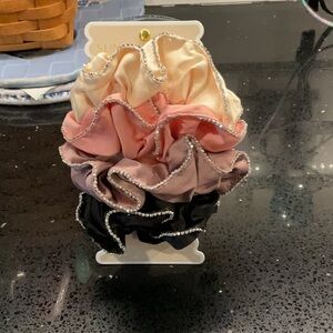 NWT scrunchies